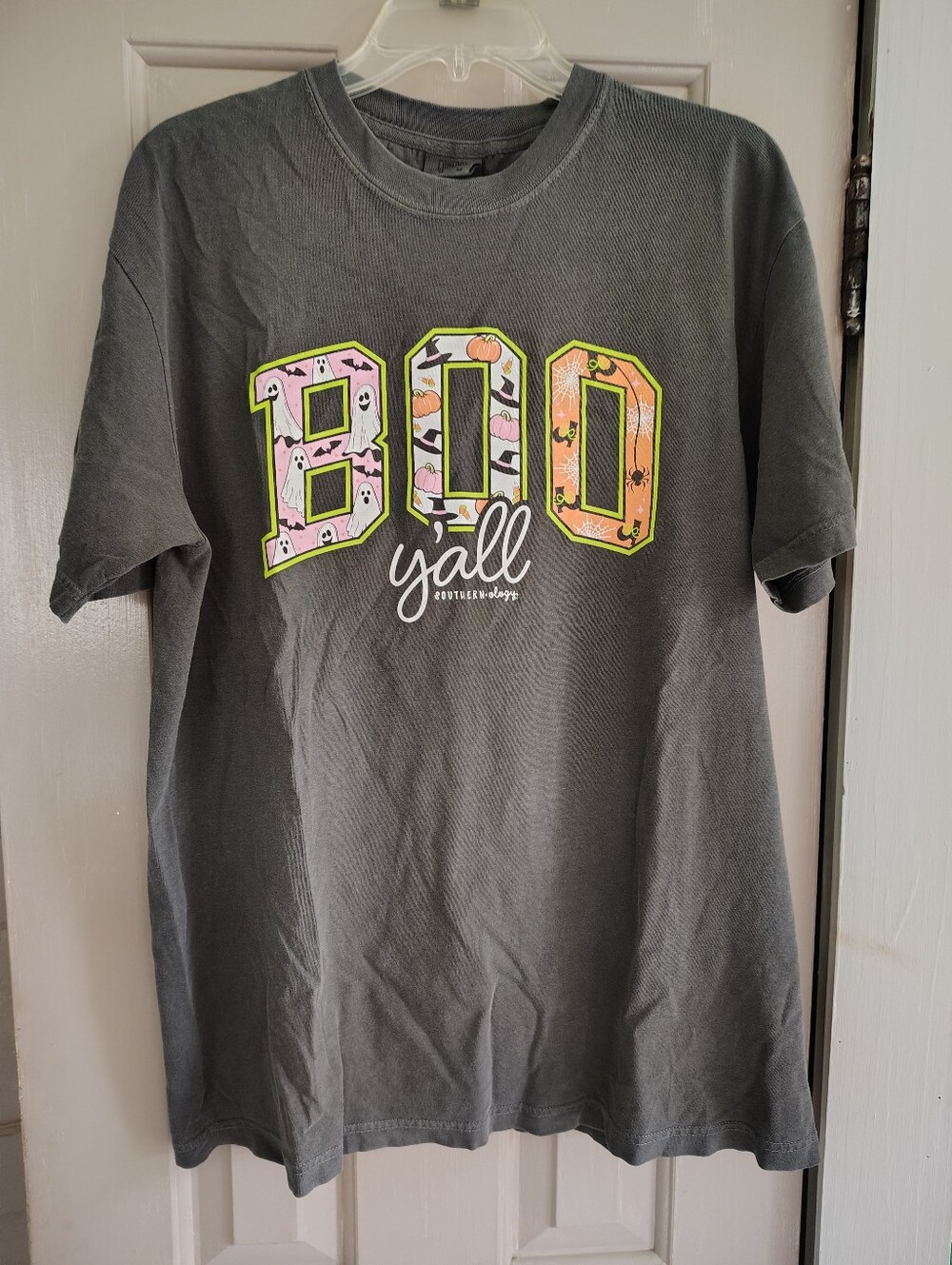 Womens BOO Y'all Halloween T Shirt Size Large NWOT